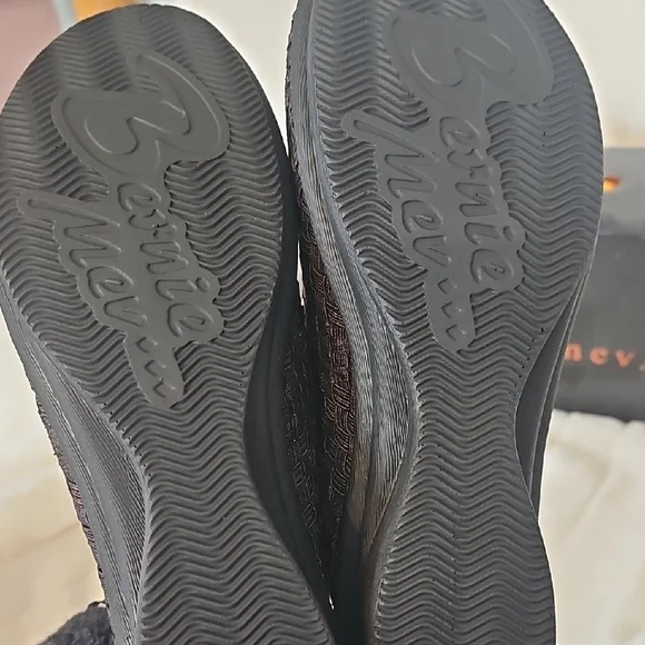 bernie mev. Women's Dark Brown Woven Flats - Picture 10 of 12